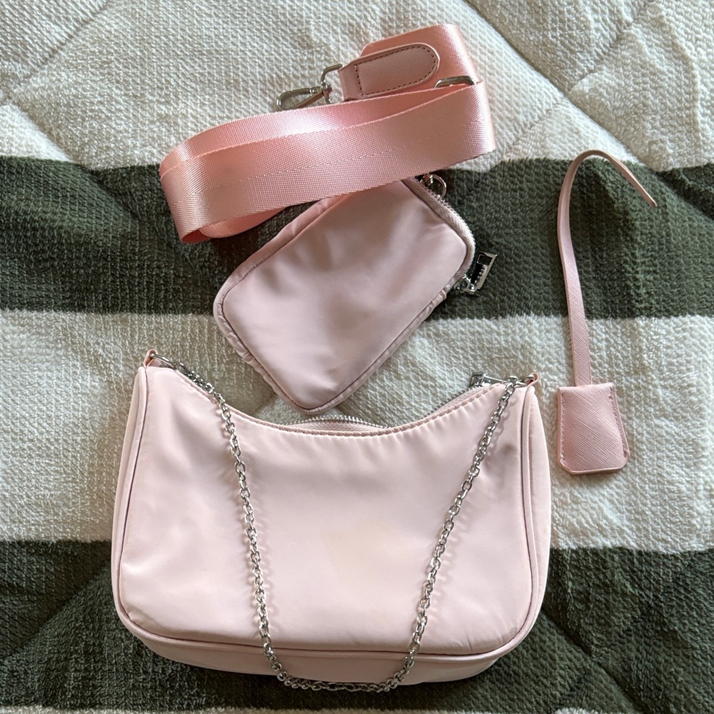 Chic Pink Crossbody Bag with Chain Strap